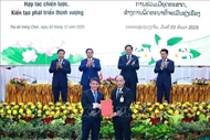 Vietnamese, Lao PMs co-chair investment promotion conference